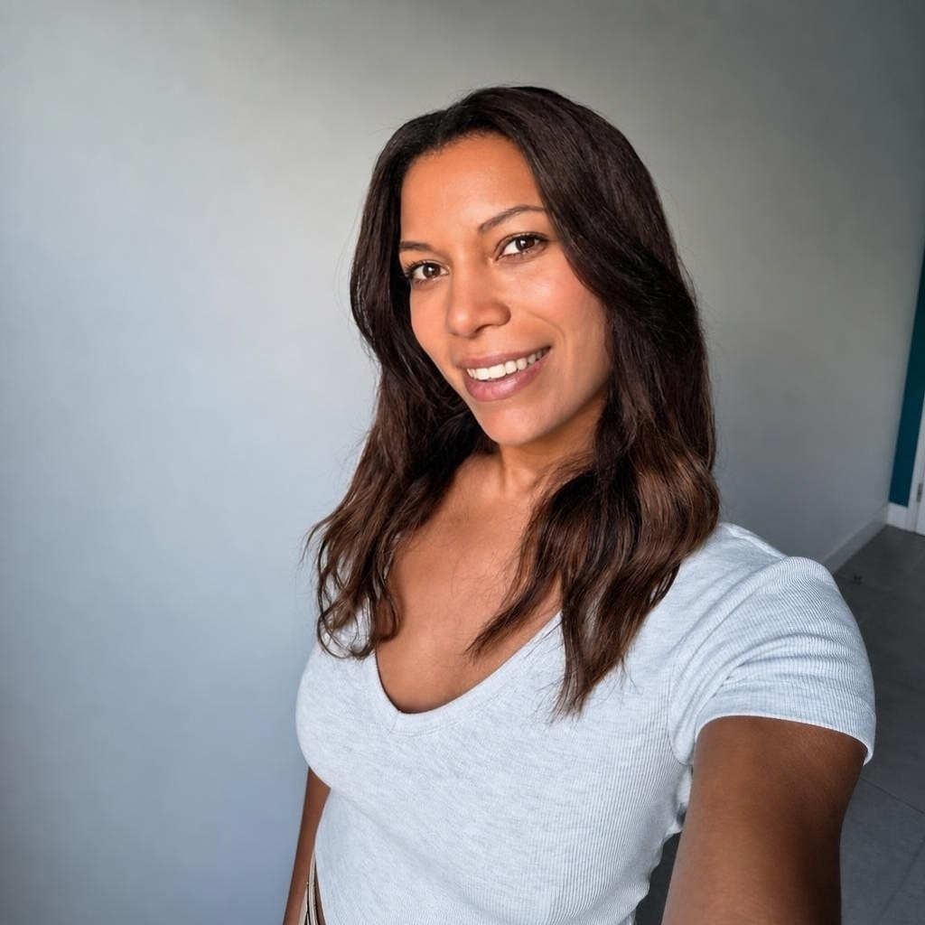 Portrait de Floriane Métou, kinésithérapeute spécialisée en fibromyalgie